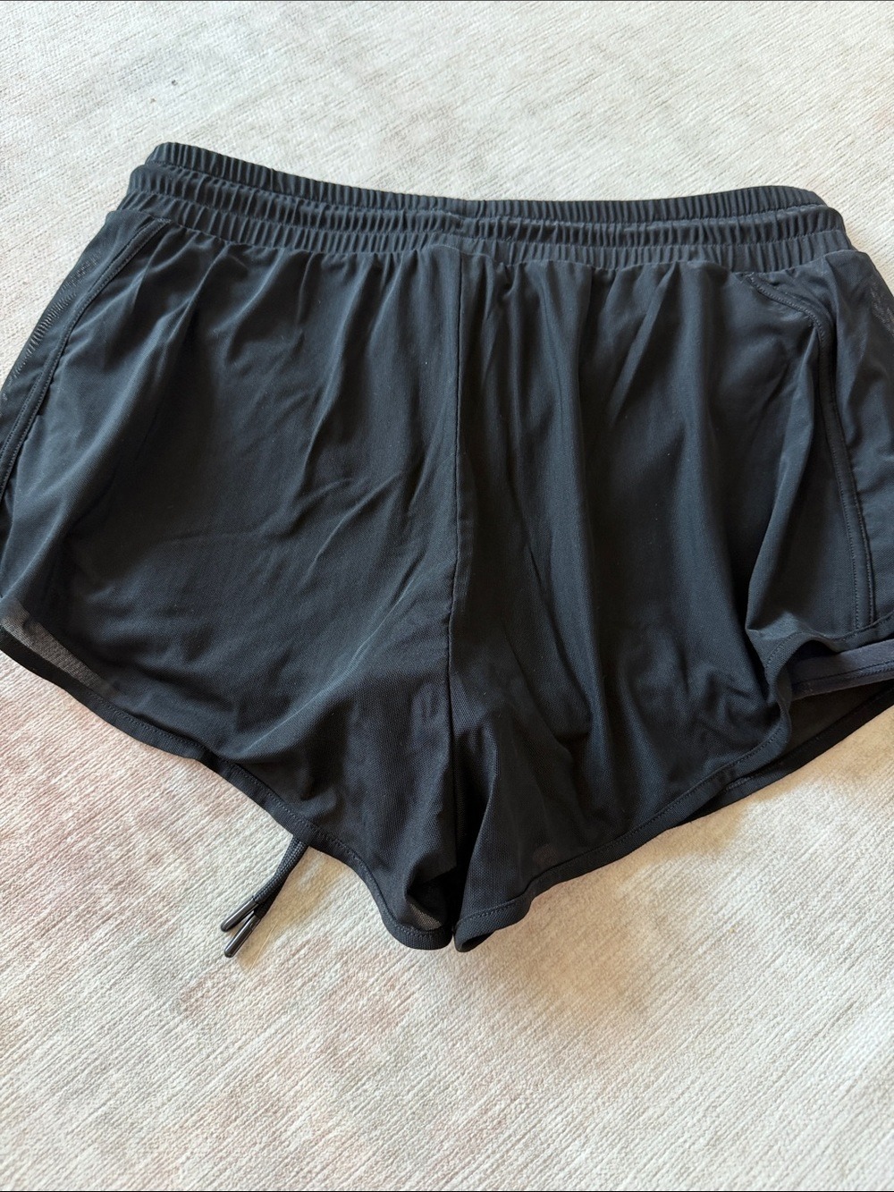 ALO Yoga Black Shorts Medium - Picture 4 of 4